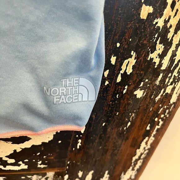 Women’s The North Face racer back soft Sweat Now Summit Later tank top. Size L - Picture 6 of 10